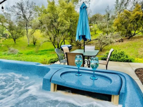 Lighthouse Suite Pet Friendly Hot Tub Sleeps 4